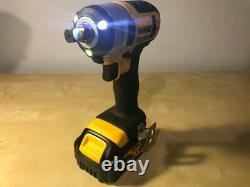 DEWALT DCF880N XR Compact 1/2 Impact Wrench 18v inc. 4ah Battery and Charger