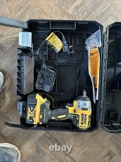 Dewalt DCF880N 18V XR Li-Ion 1/2 Compact Impact Wrench DCF880 With Battery