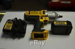 Dewalt DCF889H 20V MAX 1/2 Cordless Impact Wrench withDCB107 Charger DC0B200