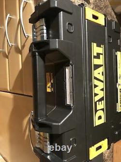 Dewalt DCF902 12V XR Brushless Compact 3/8 Impact wrench 2x2ah batteries & char