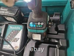 Makita DTW30018V Impact Wrench with 2 x 3.0Ah Batteries Charger & Mak Case