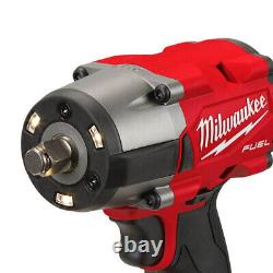 Translate this title in French: Milwaukee M18 FMTIW2F12-502X 18V Fuel Brushless 1/2 Mid-Torque Impact Wrench with 2 Batteries